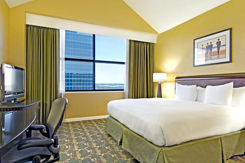 Hilton Houston North Hotel Bagian luar foto