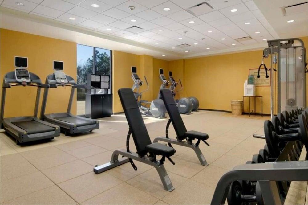 Hilton Houston North Hotel Bagian luar foto