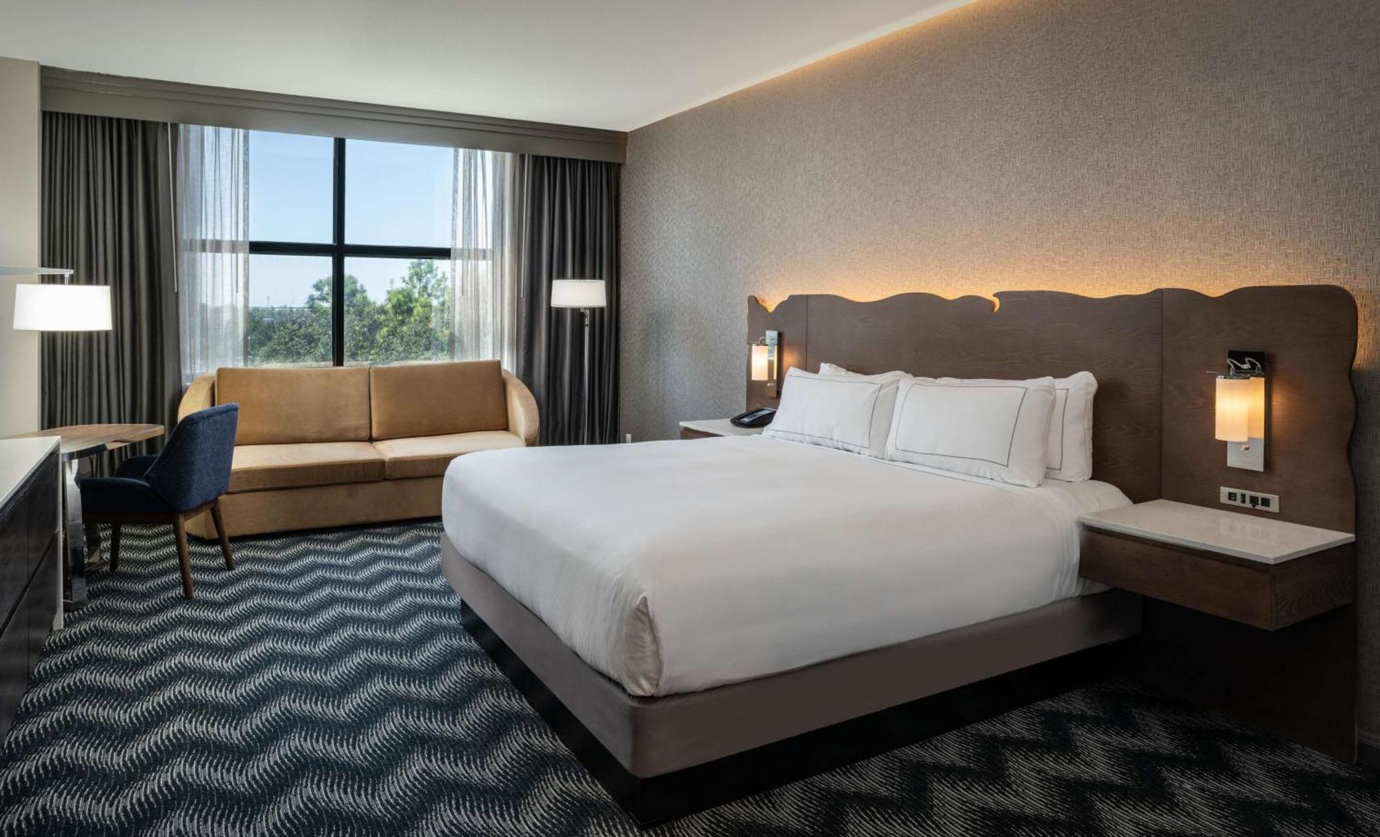 Hilton Houston North Hotel Bagian luar foto
