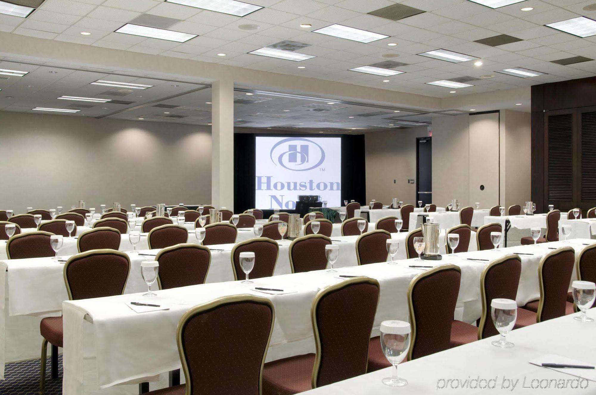 Hilton Houston North Hotel Fasilitas foto