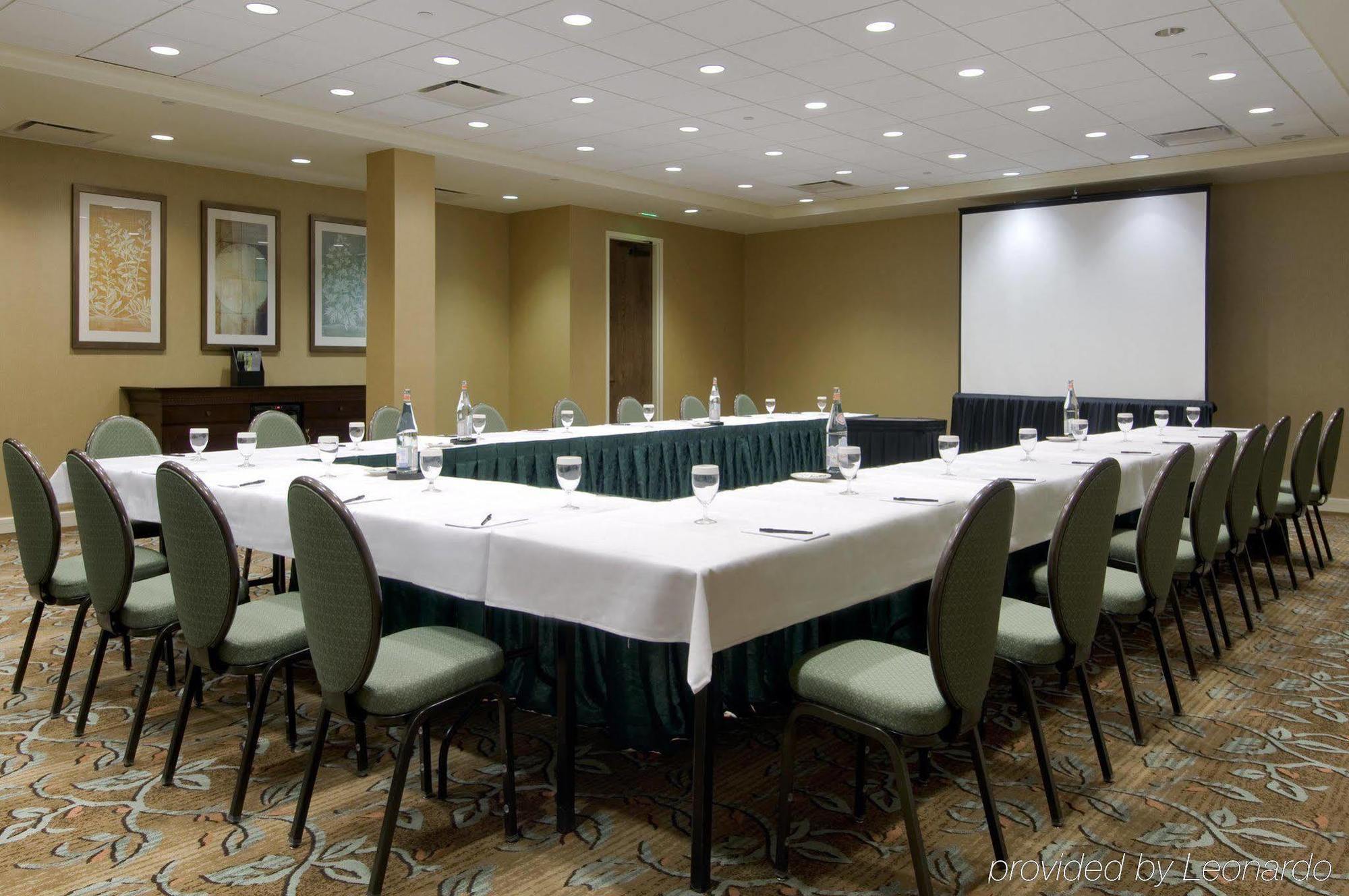 Hilton Houston North Hotel Fasilitas foto