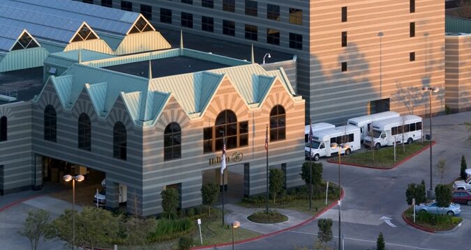 Hilton Houston North Hotel Bagian luar foto